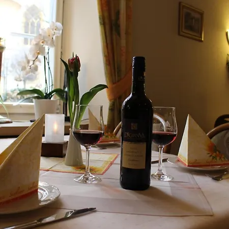 Zum Stern Ξενοδοχείο 2*